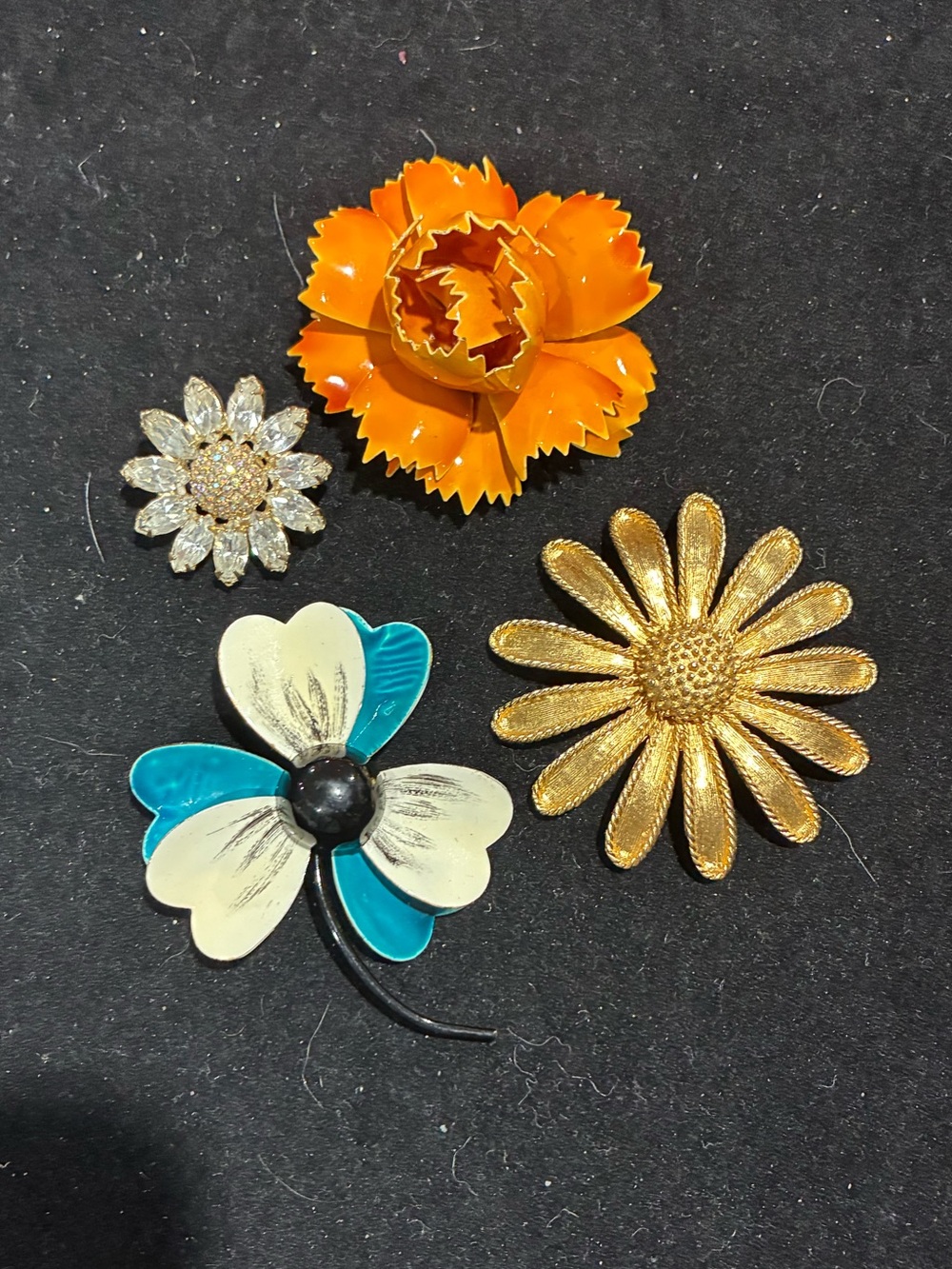 Vintage Bundle of Mid Century Floral Brooches